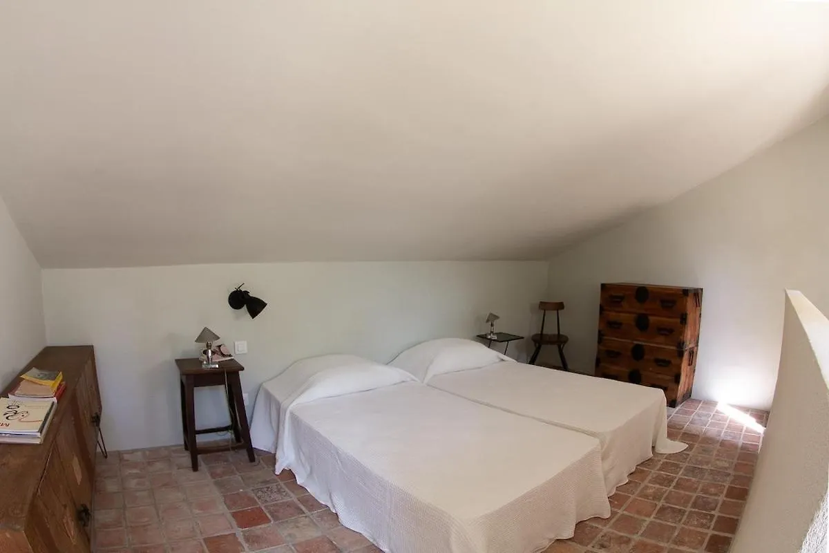 Holiday home Le Charme Au Centre Du Village Menerbes France